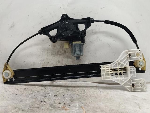 8W0959811 VAG Motor del elevalunas de la puerta trasera izquierda comprar Alcalá