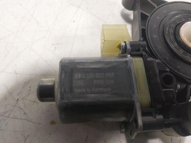 8W0959811 Motor del elevalunas de la puerta trasera izquierda comprar Sevilla