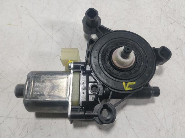 VAG 8W0959811 Motor del elevalunas de la puerta trasera izquierda  comprar en Albacete