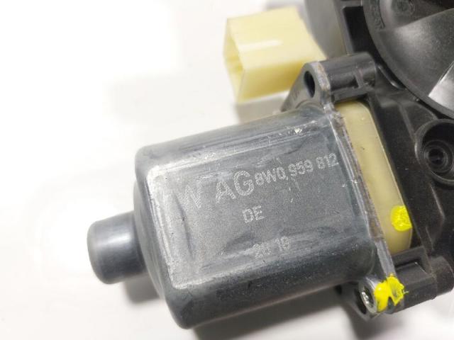 8W0959812 Motor del elevalunas de la puerta trasera derecha  disponible Málaga