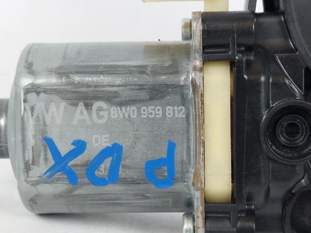 VAG 8W0959812 Motor del elevalunas de la puerta trasera derecha  disponible Lugo