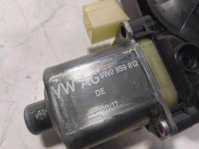 8W0959812 Motor del elevalunas de la puerta trasera derecha comprar Almería