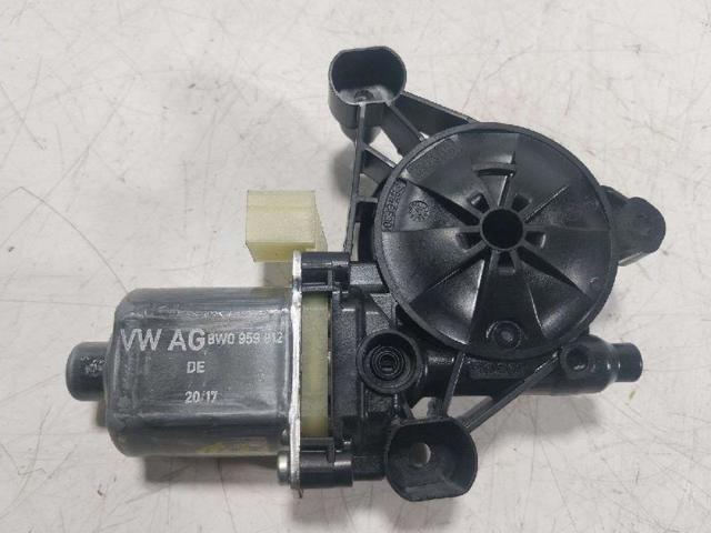 8W0959812 VAG Motor del elevalunas de la puerta trasera derecha  comprar en Oviedo