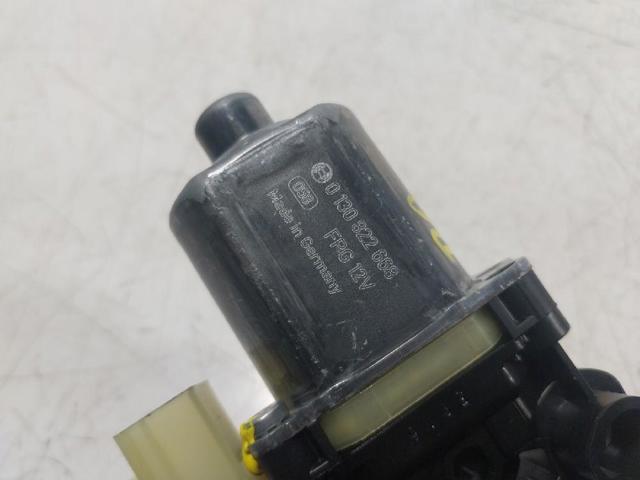 8W0959812 VAG Motor del elevalunas de la puerta trasera derecha  disponible Alicante