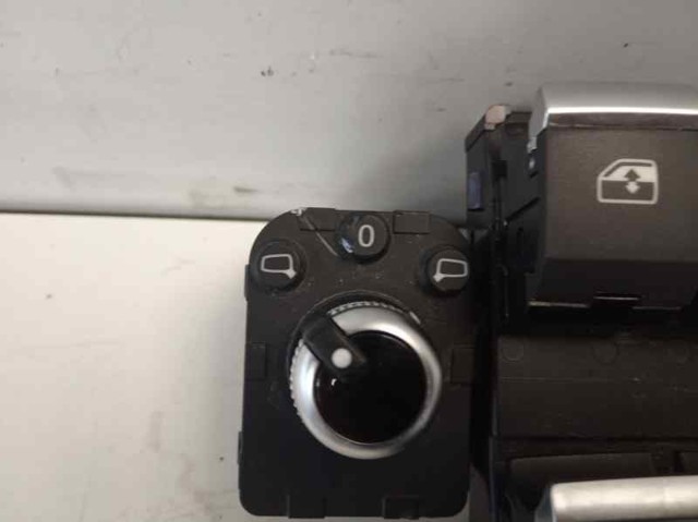 8W0959851E Interruptor de elevalunas delantera izquierda comprar Sevilla