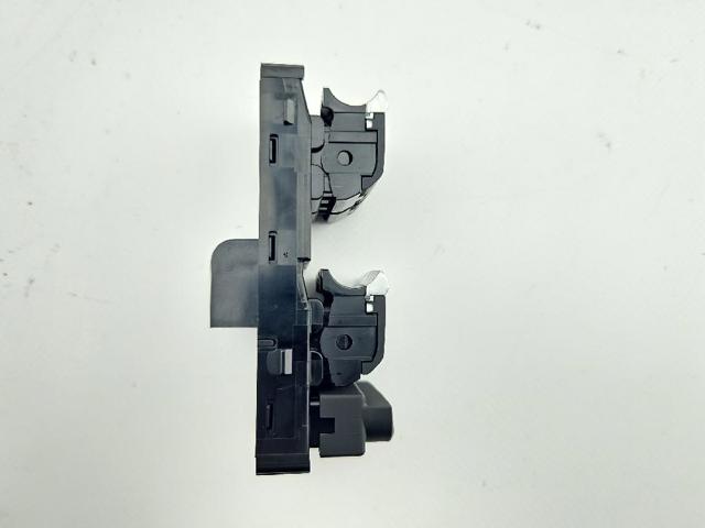 VAG 8W0959851E Unidad de control de elevalunas delantera izquierda  disponible Valladolid