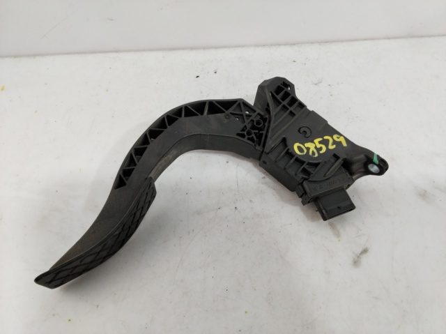 8W1723523 Pedal del acelerador comprar Girona