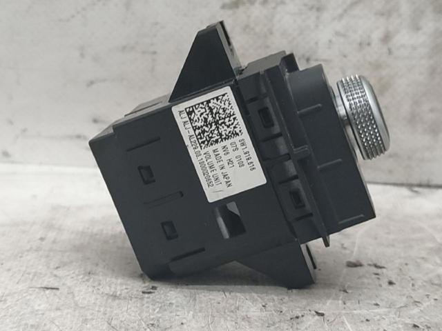 8W1919616 Unidad de control multimedia  en stock Granada
