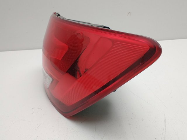 8W9945070 VAG Piloto trasero exterior derecho  comprar en Oviedo