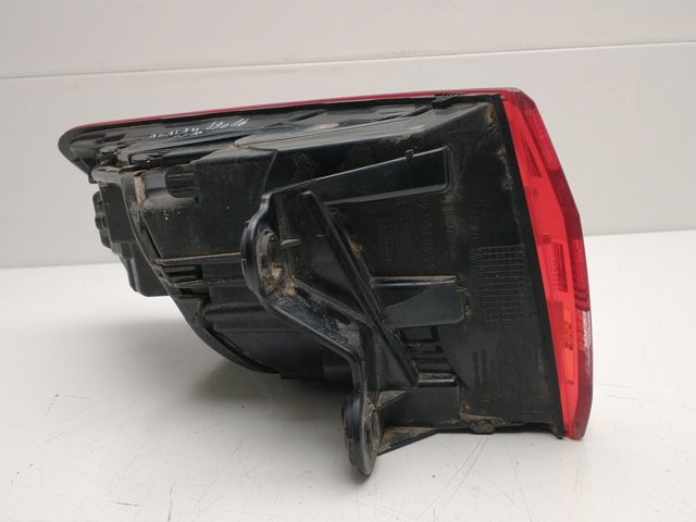8W9945070 VAG Piloto trasero exterior derecho  en stock Huelva