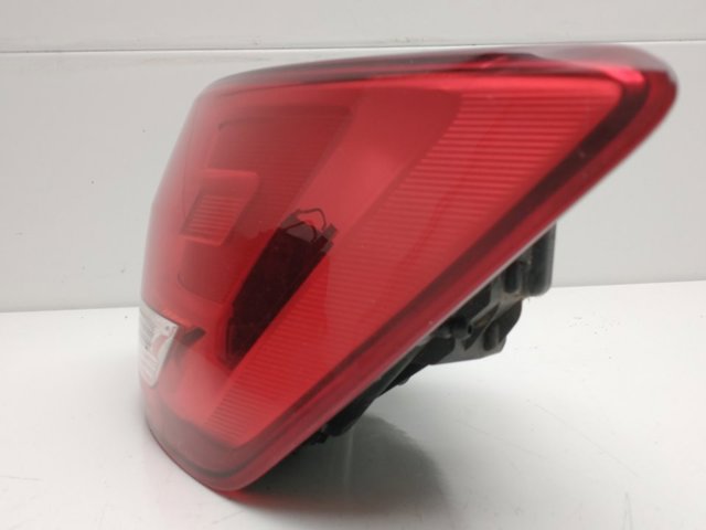 VAG 8W9945070 Piloto trasero exterior derecho comprar Tarragona