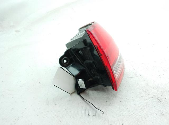 VAG 8W9945070 Piloto trasero exterior derecho  disponible Lugo