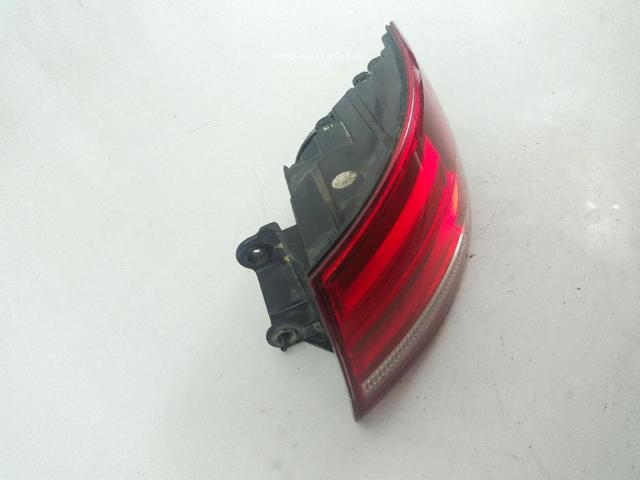 8W9945070 Piloto trasero exterior derecho comprar Sevilla