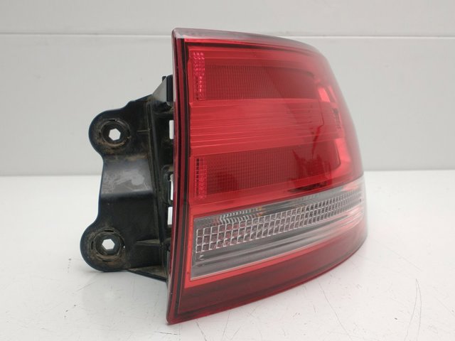 8W9945070 Piloto trasero exterior derecho comprar Sevilla