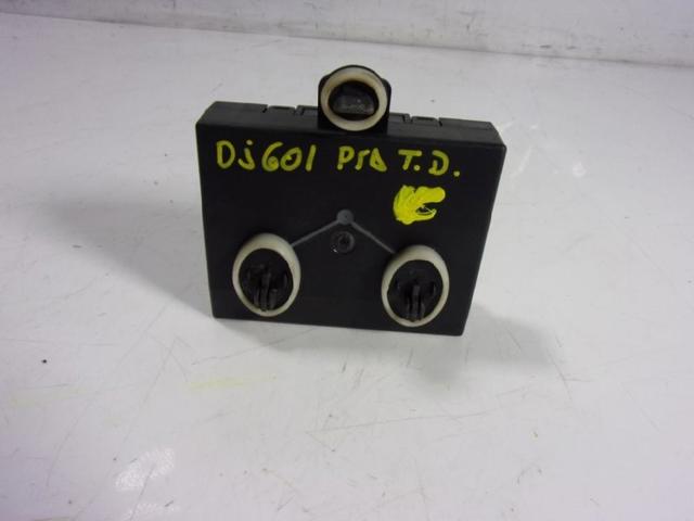 VAG 8X0959795C Módulo de confort de la puerta trasera  disponible España