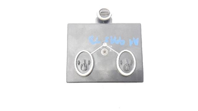 VAG 8X0959795D Módulo de confort de la puerta trasera  en stock Terrassa