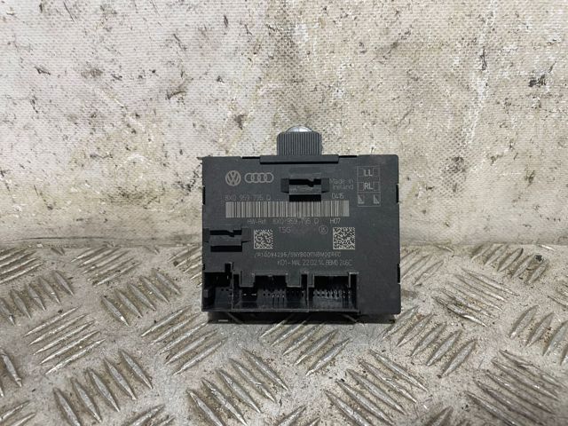 8X0959795D VAG