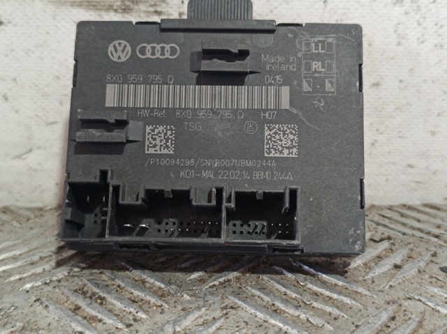 8X0959795D VAG