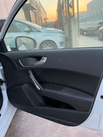 8X1837016 VAG Cerradura de puerta delantera derecha  comprar en Oviedo