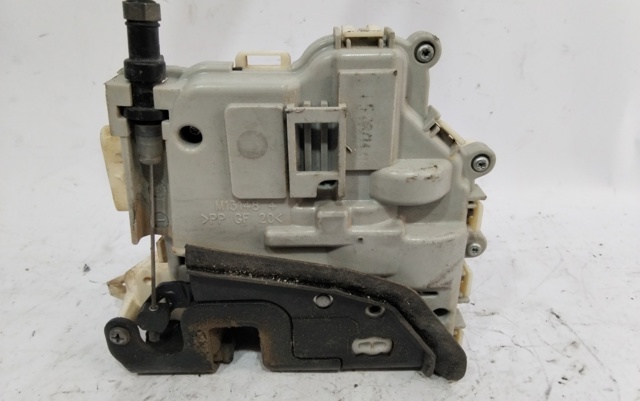 8X1837016 VAG Cerradura de puerta delantera derecha  comprar en Oviedo