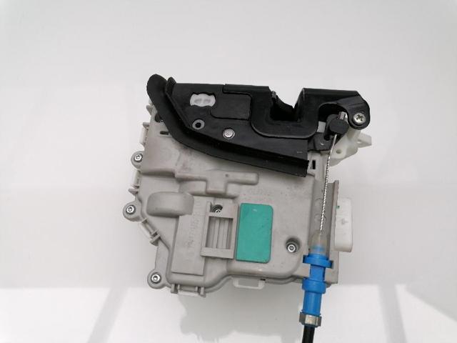 8X1837016C Cerradura de puerta delantera derecha comprar Girona