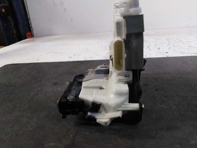 8X1837016C VAG Cerradura de puerta delantera derecha comprar Alcalá