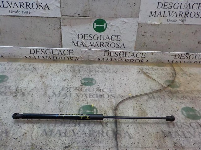 Muelle neumatico maletero 8X4827552 VAG