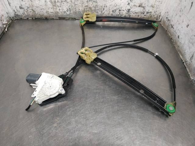 Elevalunas eléctrico 8X4837461A VAG