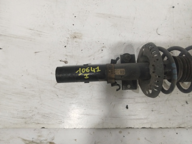 VAG 8Z0413031AD Amortiguador delantero  disponible Lugo