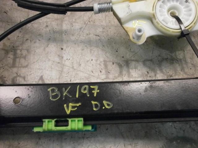 8Z0837462B VAG Mecanismo de elevalunas delantero derecha comprar Bilbao