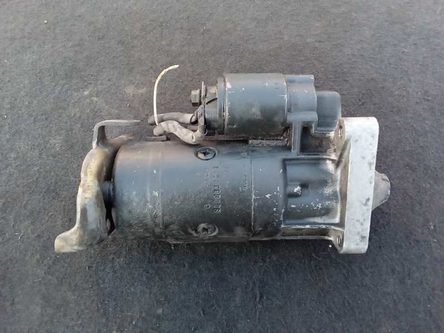 9000331411 RENAULT Motor de arranque  disponible Ourense
