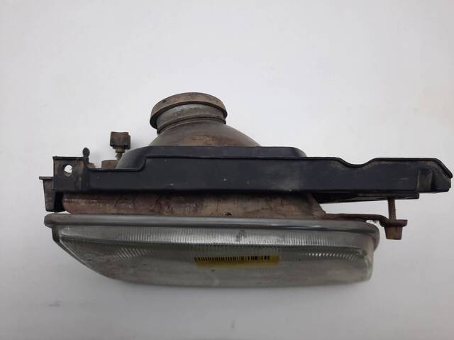 Luz derecha 90008020 OPEL