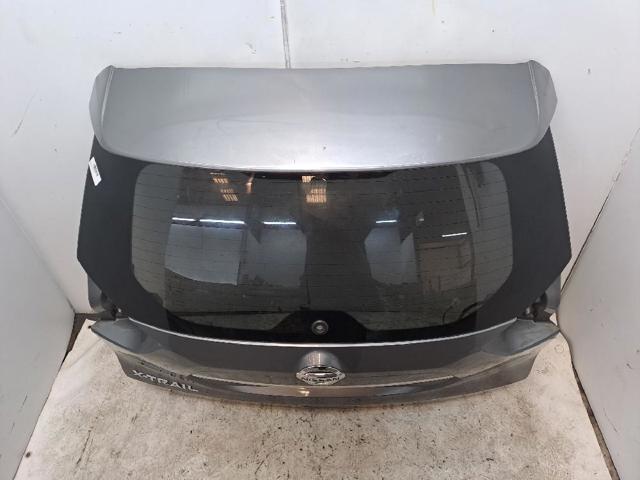 NISSAN 9001A6FP6C Puerta trasera  en stock Terrassa