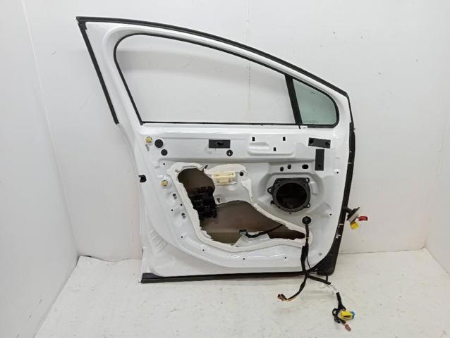 PEUGEOT 9002AR Puerta delantera izquierda  comprar en Ponferrada