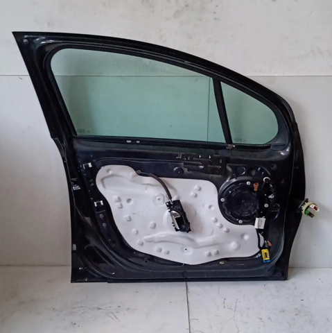 PEUGEOT 9002AZ Puerta delantera izquierda  disponible Valladolid