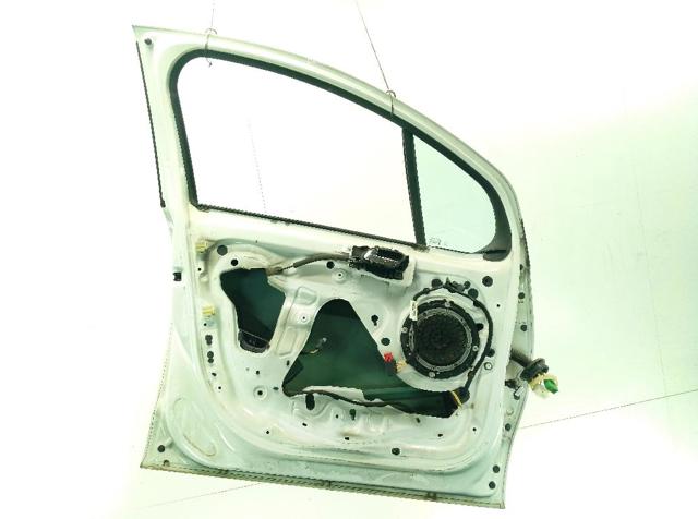 9002AZ PEUGEOT Puerta delantera izquierda  en stock Córdoba