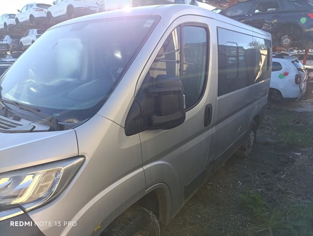 PEUGEOT 9002EJ Puerta delantera izquierda comprar Tarragona