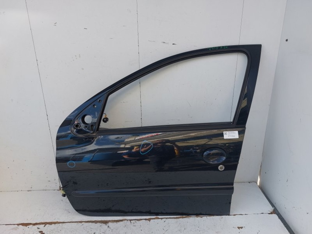 Puerta delantera izquierda Peugeot 206 hatchback desguace