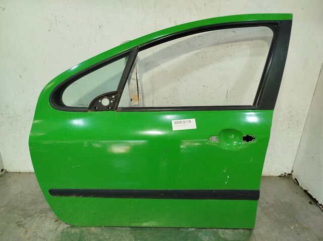 Pieza Puerta delantera izquierda para Peugeot 307 segunda mano