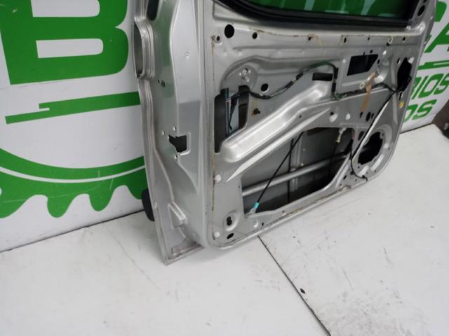 9002T9 Puerta delantera izquierda  disponible Utrera