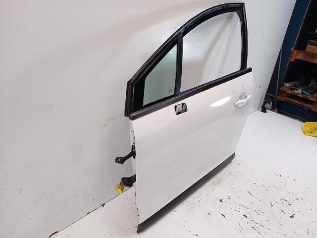 9002W0 PEUGEOT Puerta delantera izquierda  disponible Vigo