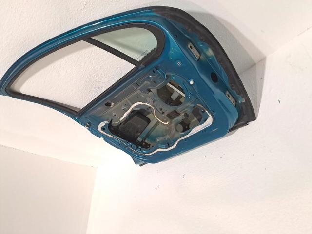 9002X5 PEUGEOT Puerta delantera izquierda  en stock Huelva