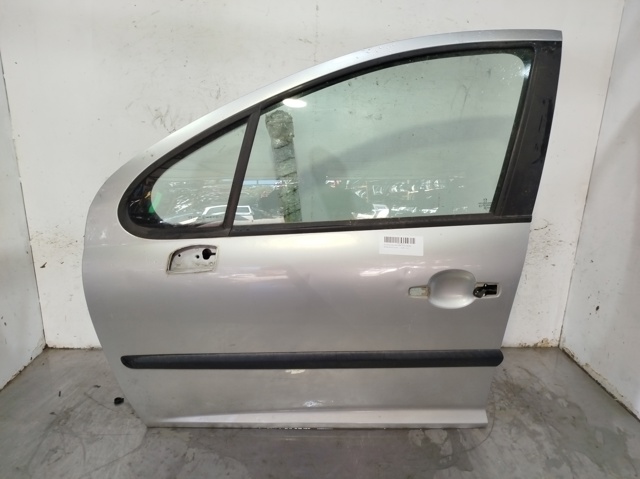 Puerta delantera izquierda Peugeot 207 hatchback desguace