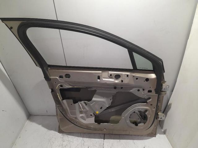 9002Y8 PEUGEOT Puerta delantera izquierda  disponible Vigo