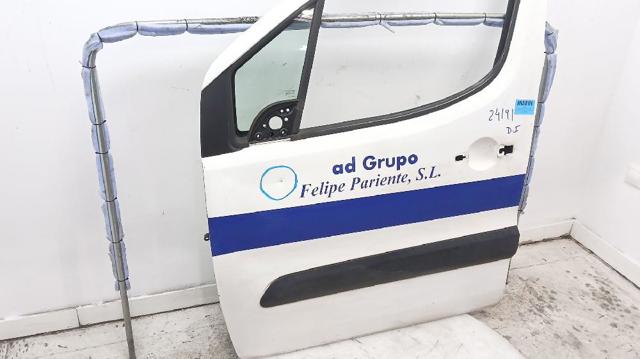9002Z3 PEUGEOT Puerta delantera izquierda  disponible Vigo