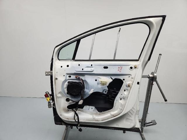 9004AV PEUGEOT Puerta delantera derecha comprar Madrid