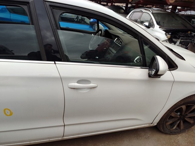 9004CY PEUGEOT Puerta delantera derecha  en stock Huelva