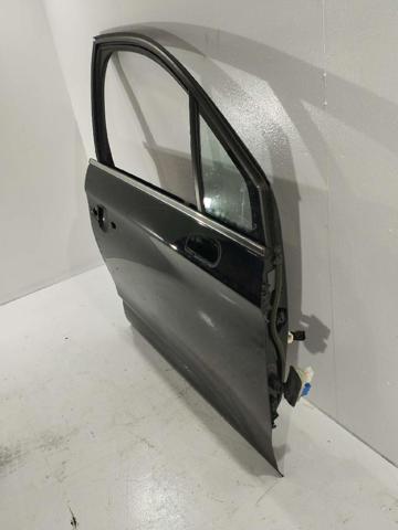 9004CY Puerta delantera derecha  en stock Sabadell