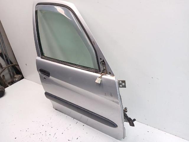 Puerta delantera derecha Citroen Xsara Picasso N68 usado