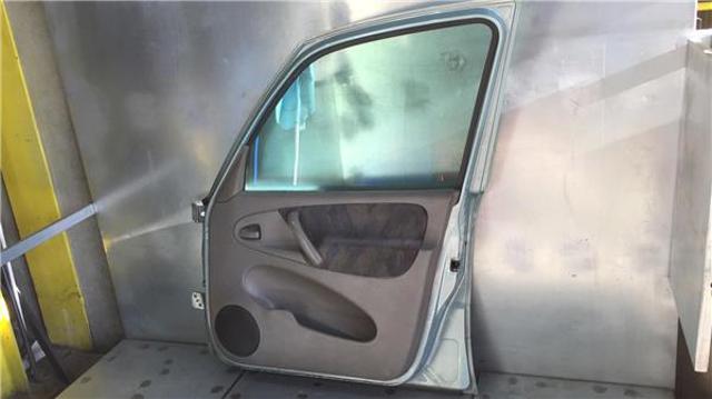9004L5 PEUGEOT Puerta delantera derecha  en stock Córdoba